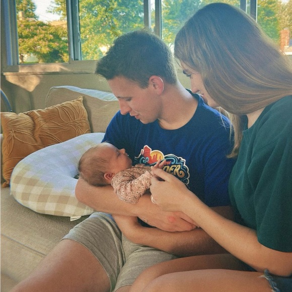 Meet your Posher, Emily - Picture 3 of 7